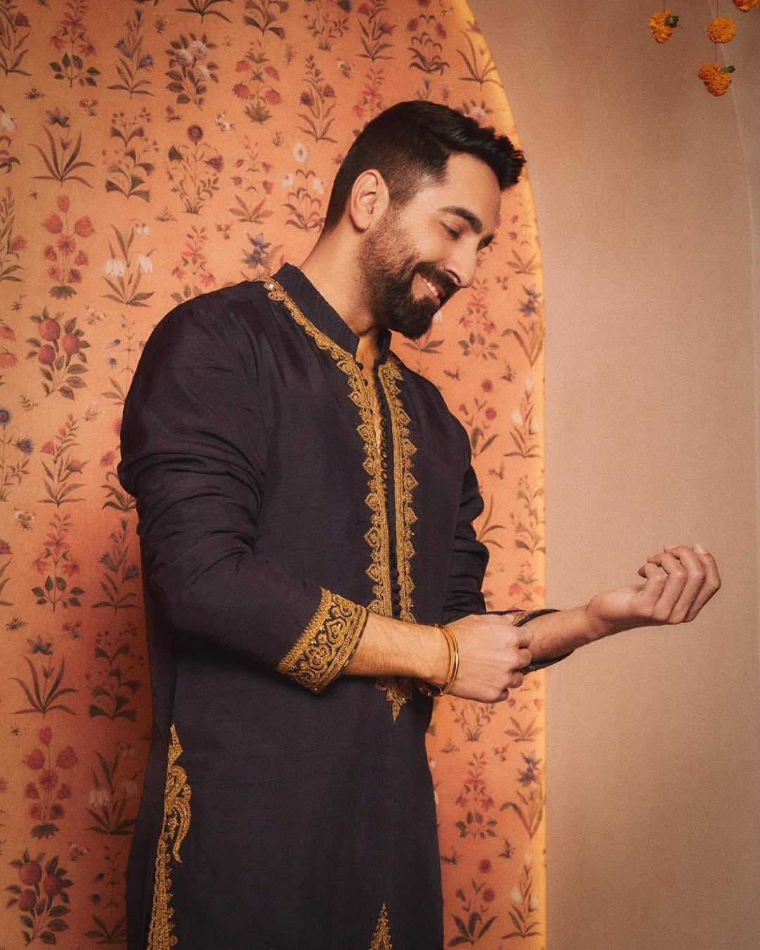 Black Kurta Pajama With Dupatta @ Embroidery work