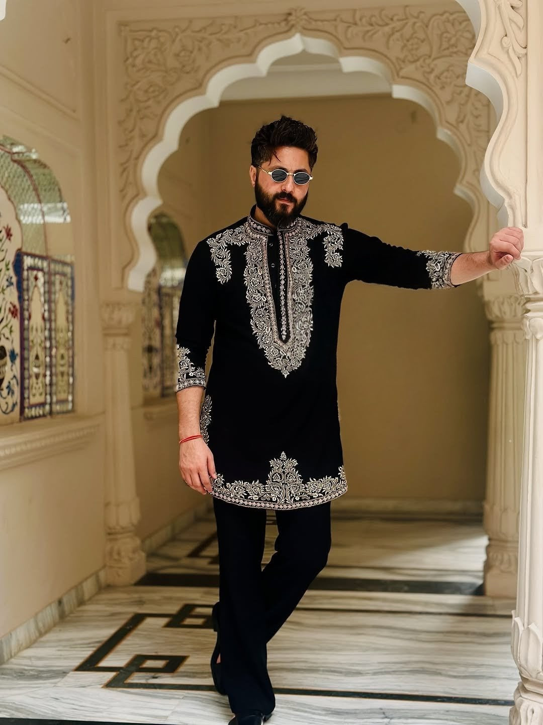 Vinay Rana Black kurta set With Embroidery work