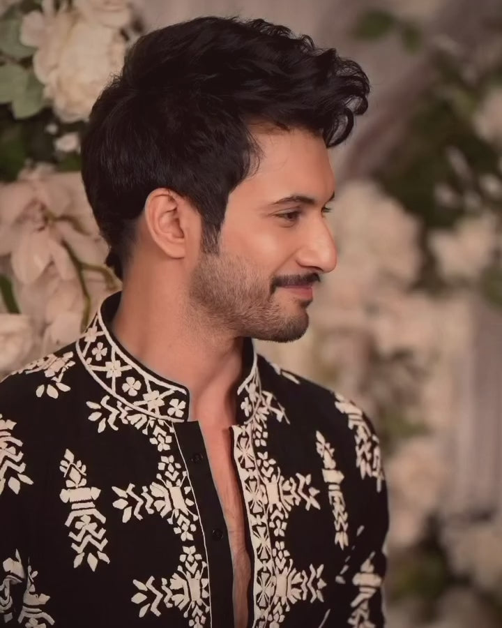 BLACK VELVET KURTA PAJAMA WITH EMBROIDERY