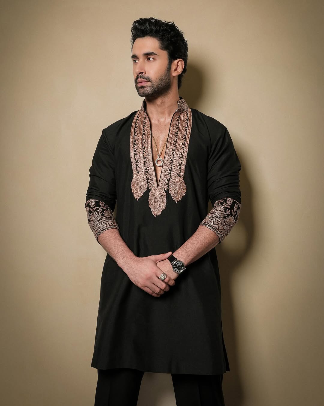 Z BLACK CELEBRITIES KURTA PAJAMA SET