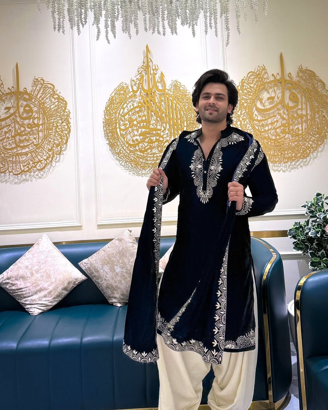 Black Kurta Cream Pajama With Dupatta Embroidery work