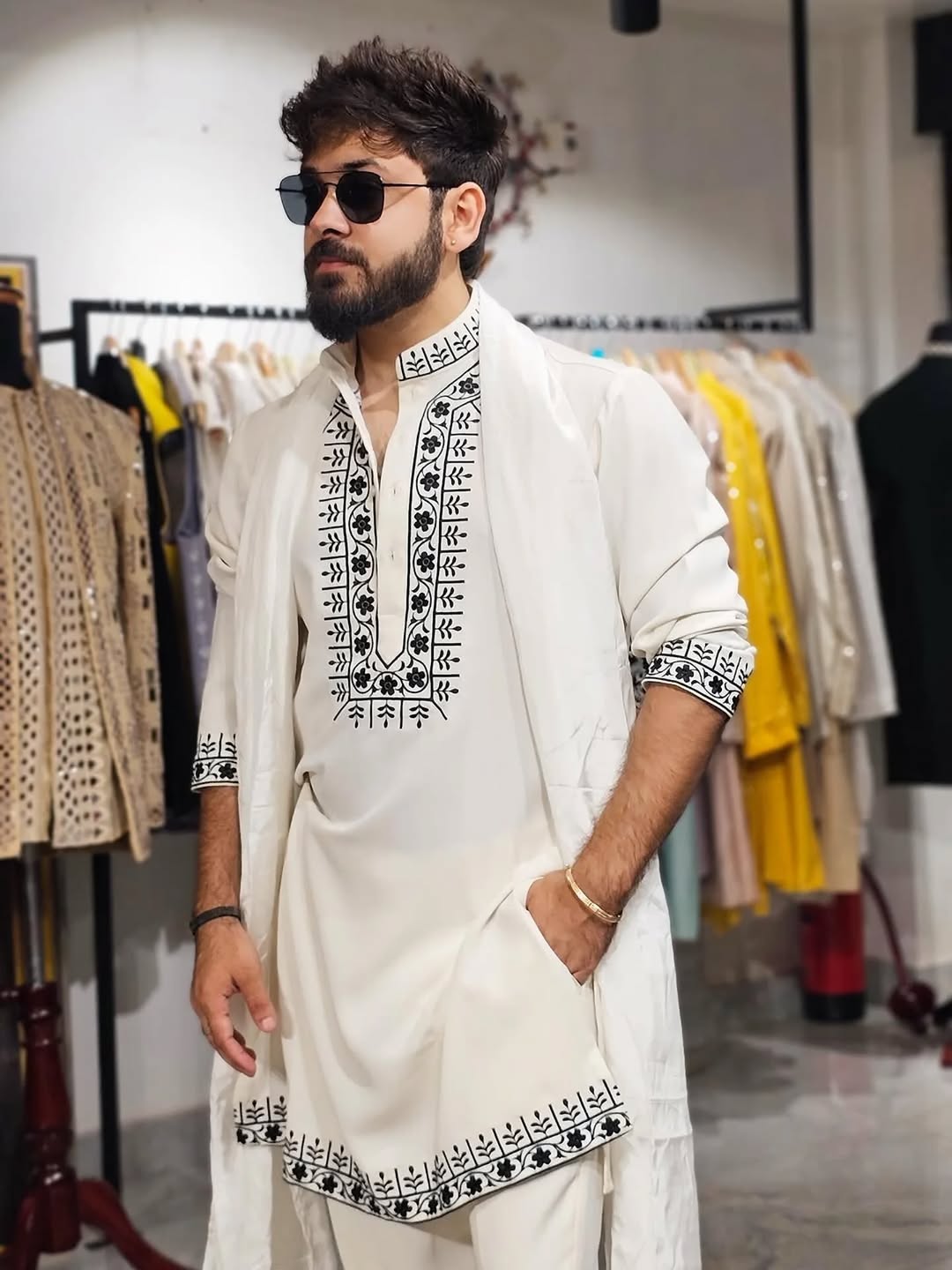 WHITE HAND EMBROIDERY COTTON KURTA PAJAMA